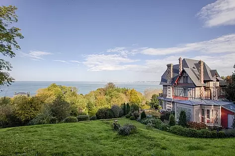 Location Manoir Normand en Bord de Mer| ChicVillas