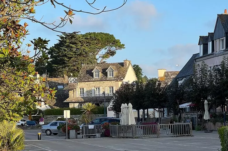 Plage et Village Bretagne - Location villa de luxe - Bretagne / Normandie - ChicVillas - 2