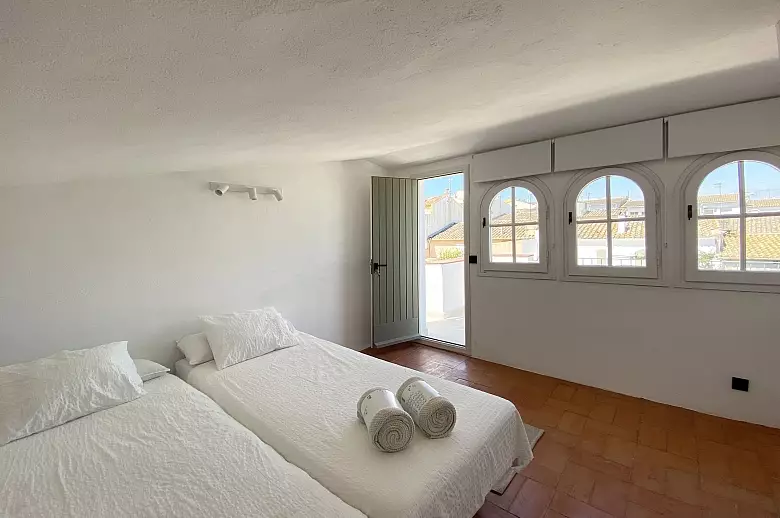 Ambiance Village - Location villa de luxe - Catalogne - ChicVillas - 22